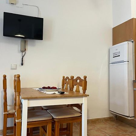 Ferienwohnung Buhardilla Para Dos En Can Mingu Besalú Exterior foto